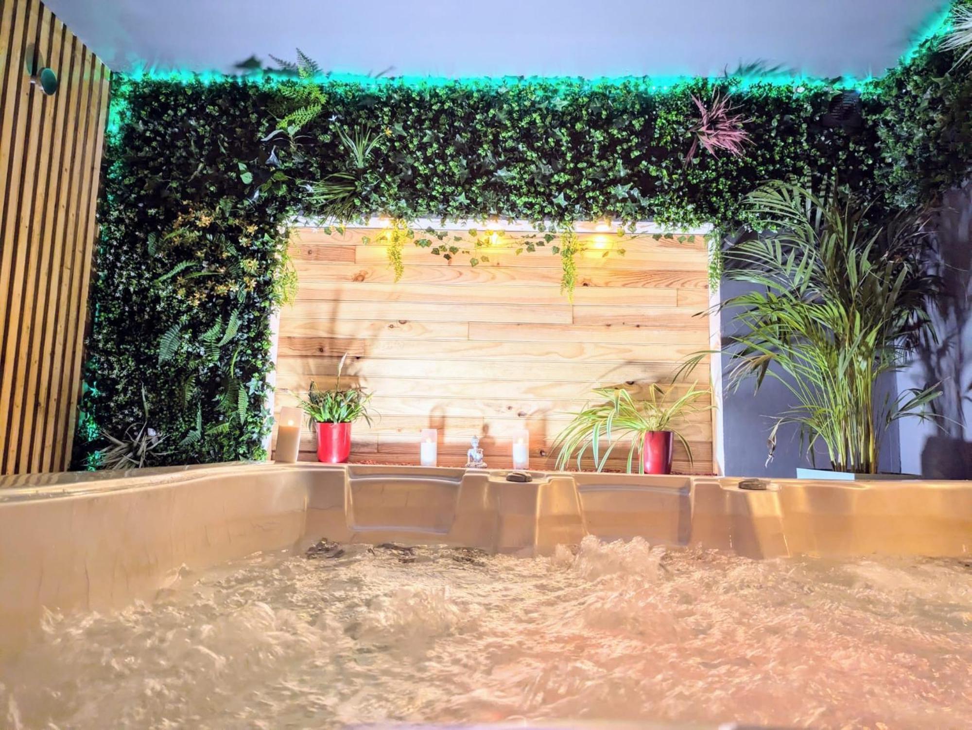 L'Alcove Du 510 - Spa - Chambre Romantique - Sauna - Salle De Jeux Montauban Exterior foto